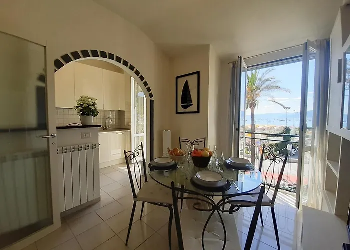 House La Baia Delle Favole By World 세스트리레반떼